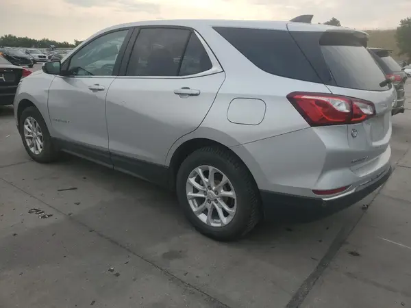 3GNAXUEV9LS711955 2020 CHEVROLET EQUINOX - Image 2