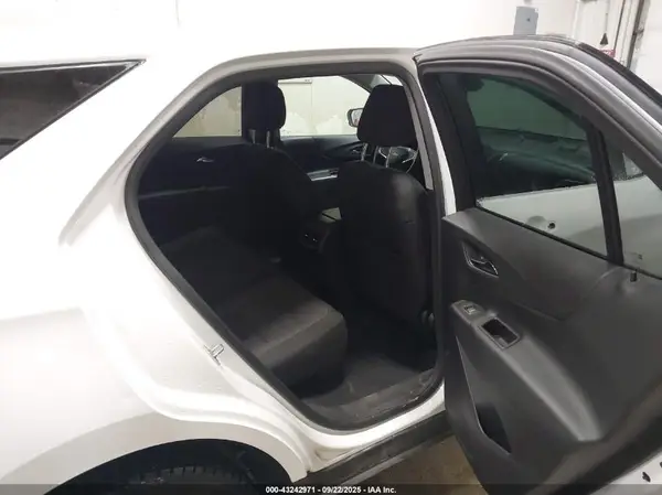 3GNAXUEV9MS127590 2021 CHEVROLET EQUINOX - Image 8