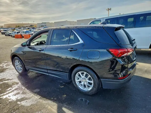3GNAXUEV9NL115533 2022 CHEVROLET EQUINOX - Image 2