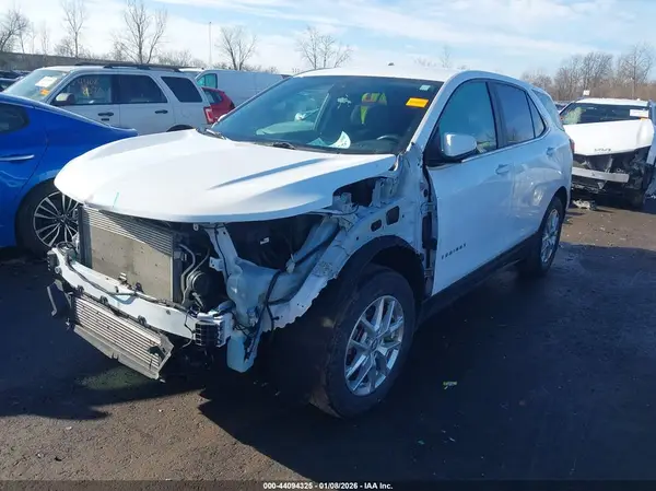 3GNAXUEV9NL170807 2022 CHEVROLET EQUINOX - Image 2