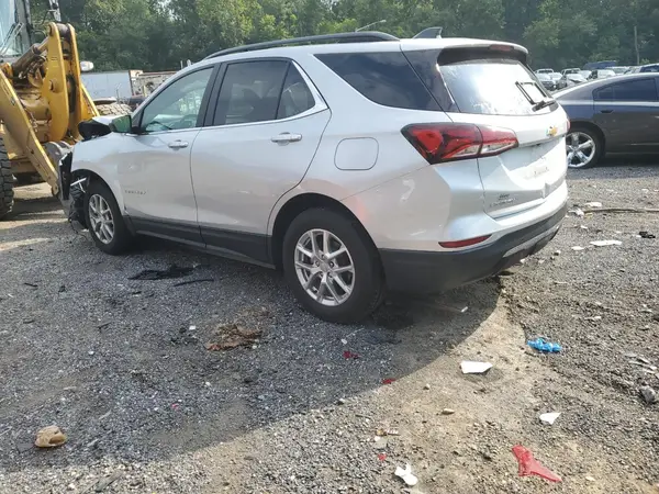 3GNAXUEV9NL172055 2022 CHEVROLET EQUINOX - Image 2