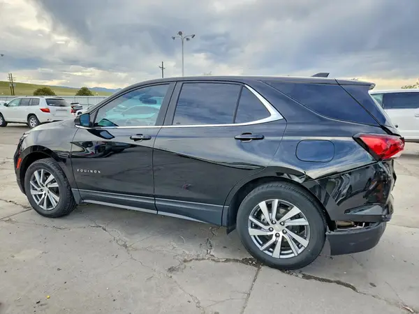 3GNAXUEV9NL174159 2022 CHEVROLET EQUINOX - Image 2