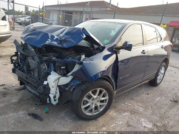3GNAXUEV9NL205944 2022 CHEVROLET EQUINOX - Image 2