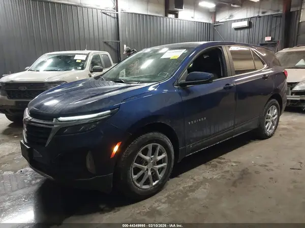 3GNAXUEV9NL220797 2022 CHEVROLET EQUINOX - Image 2