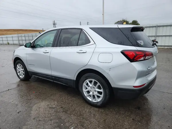 3GNAXUEV9NL223036 2022 CHEVROLET EQUINOX - Image 2