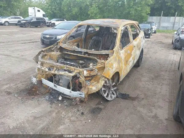 3GNAXUEV9NL232691 2022 CHEVROLET EQUINOX - Image 2