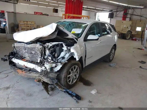3GNAXUEV9NL248146 2022 CHEVROLET EQUINOX - Image 2