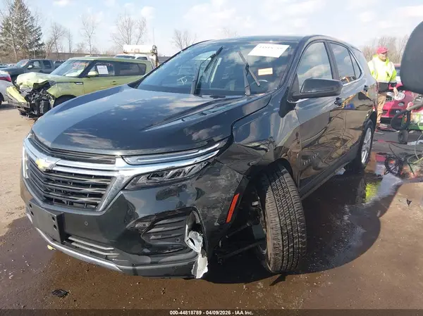 3GNAXUEV9NL267621 2022 CHEVROLET EQUINOX - Image 2