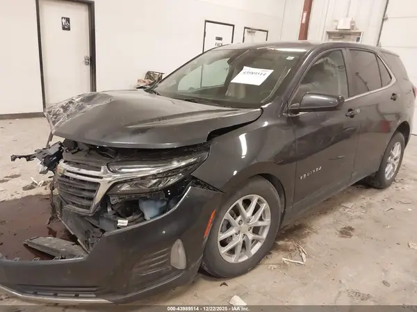 3GNAXUEV9NS226895 2022 CHEVROLET EQUINOX - Image 2