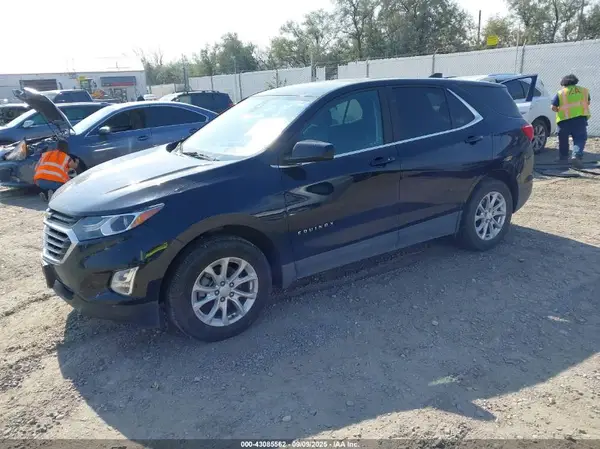 3GNAXUEVXMS136993 2021 CHEVROLET EQUINOX - Image 2