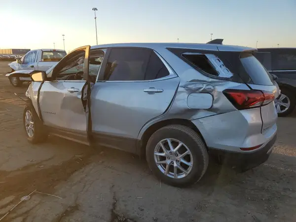 3GNAXUEVXNL118506 2022 CHEVROLET EQUINOX - Image 2