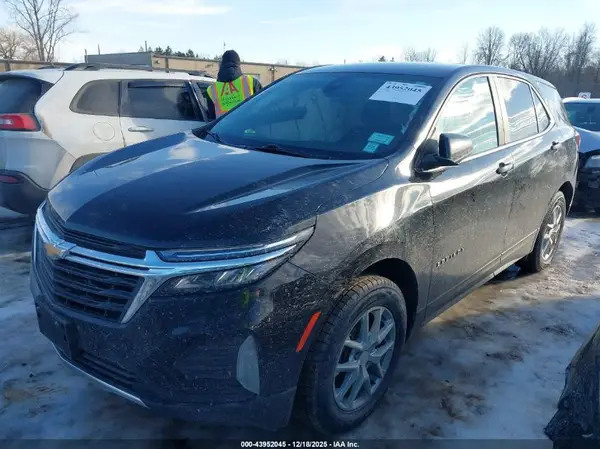 3GNAXUEVXNL127397 2022 CHEVROLET EQUINOX - Image 2