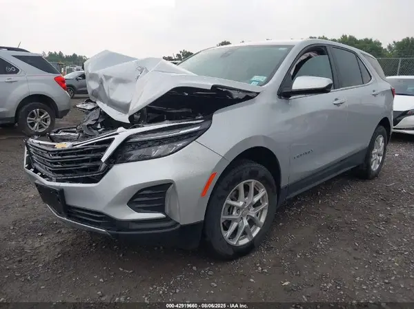3GNAXUEVXNL264386 2022 CHEVROLET EQUINOX - Image 2