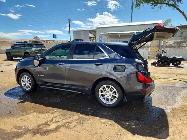 3GNAXUEVXNS233063 2022 CHEVROLET EQUINOX - Image 2