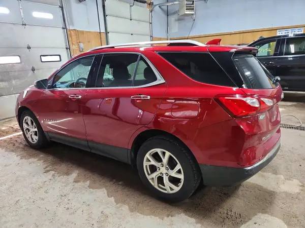 3GNAXVEV0JS581177 2018 CHEVROLET EQUINOX - Image 2