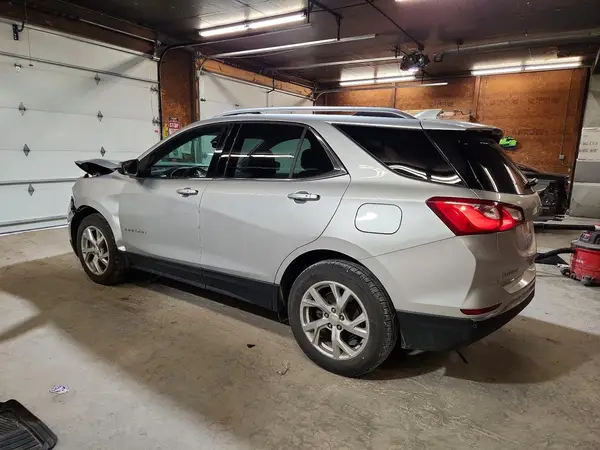 3GNAXVEV2JS524155 2018 CHEVROLET EQUINOX - Image 2