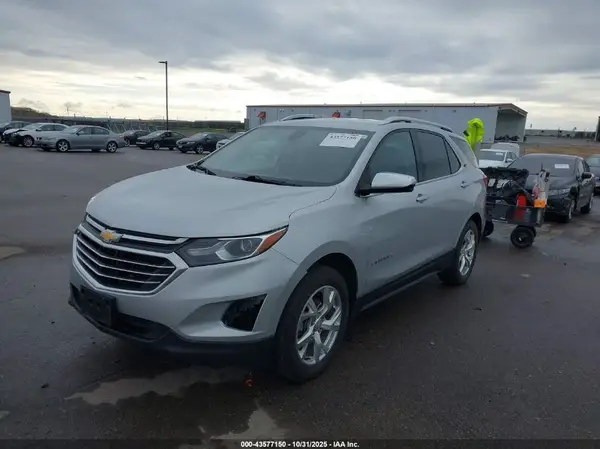 3GNAXVEV2JS630377 2018 CHEVROLET EQUINOX - Image 2