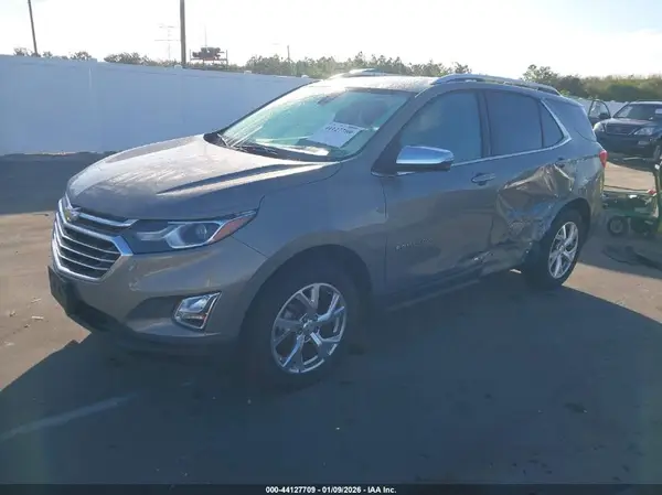 3GNAXVEV3JS620540 2018 CHEVROLET EQUINOX - Image 2