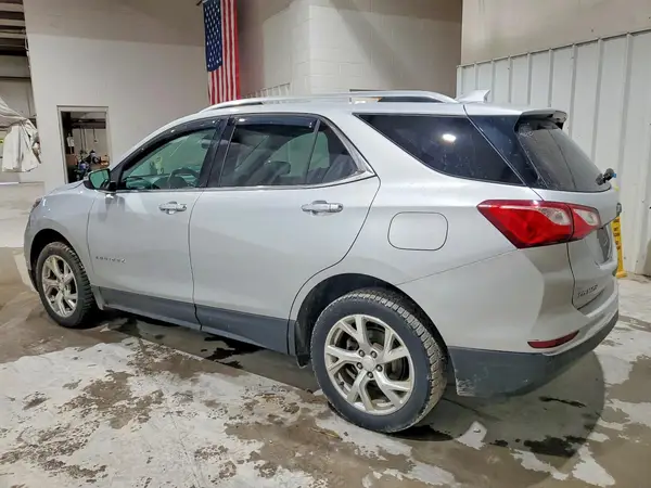 3GNAXVEV4JL173582 2018 CHEVROLET EQUINOX - Image 2