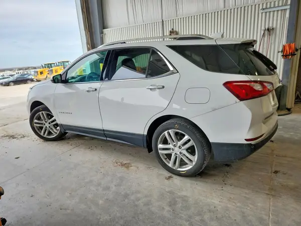 3GNAXVEV5JS625772 2018 CHEVROLET EQUINOX - Image 2