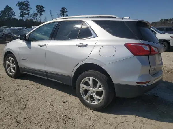 3GNAXVEV6JS587422 2018 CHEVROLET EQUINOX - Image 2