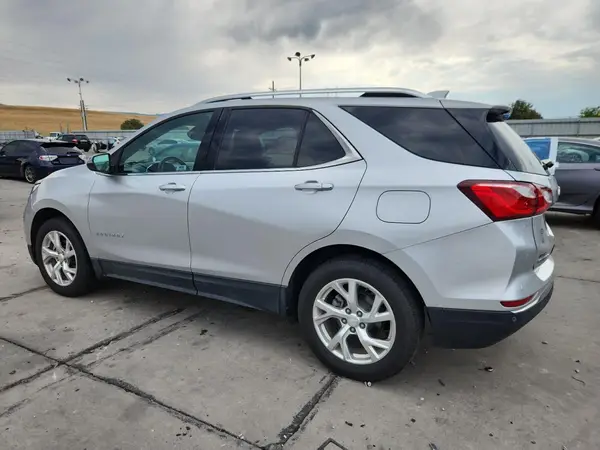 3GNAXVEV6JS590529 2018 CHEVROLET EQUINOX - Image 2