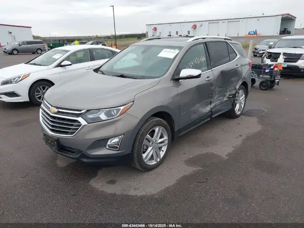 3GNAXVEV7JS596985 2018 CHEVROLET EQUINOX - Image 2