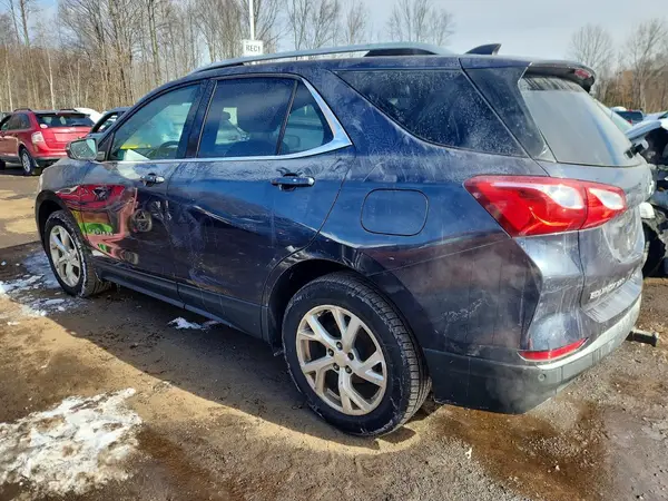 3GNAXVEX0KL184100 2019 CHEVROLET EQUINOX - Image 2