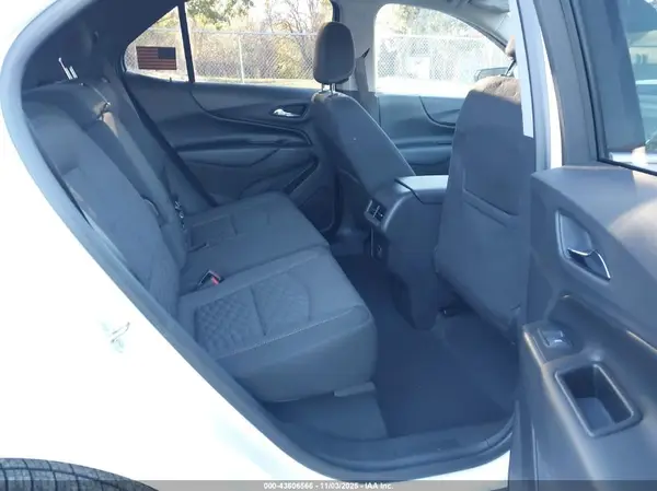 3GNAXVEX8KS607236 2019 CHEVROLET EQUINOX - Image 8