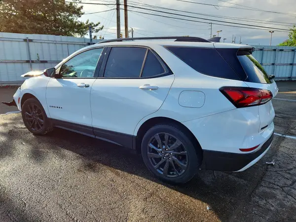 3GNAXWEG6RS104708 2024 CHEVROLET EQUINOX - Image 2