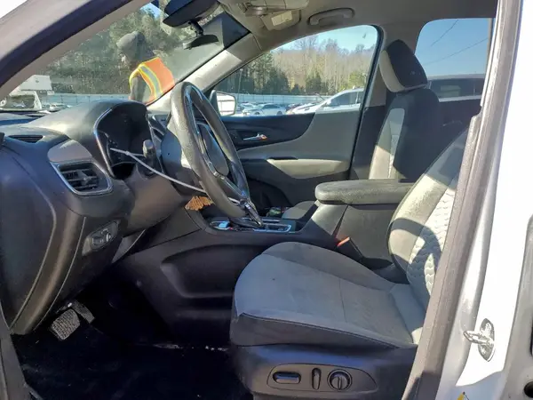 3GNAXWEU1KS547067 2019 CHEVROLET EQUINOX - Image 8