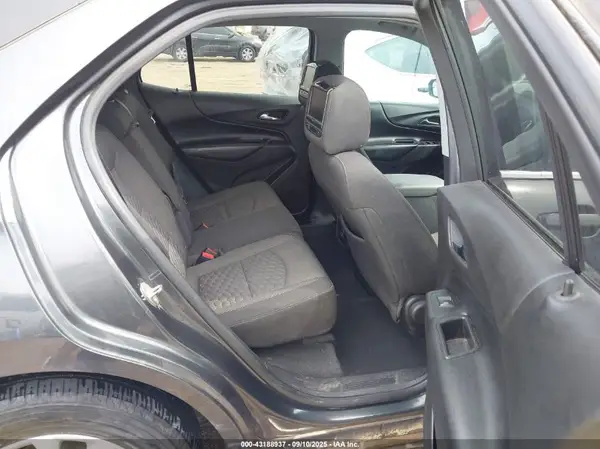3GNAXWEU6KS550627 2019 CHEVROLET EQUINOX - Image 8