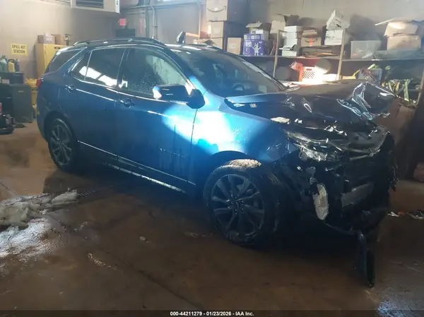 3GNAXWEV2NS186137 2022 CHEVROLET EQUINOX - Image 1