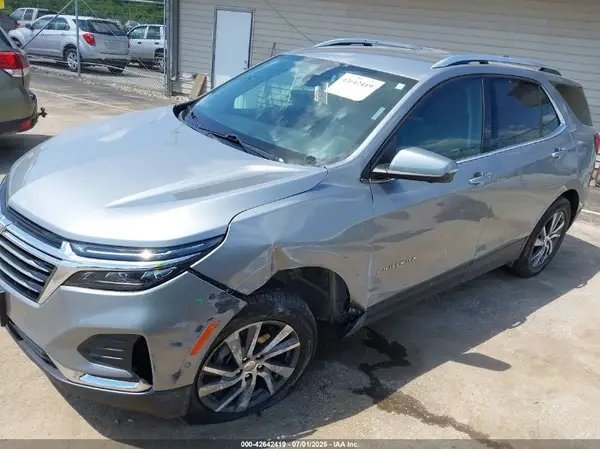 3GNAXXEG4RL170657 2024 CHEVROLET EQUINOX - Image 2