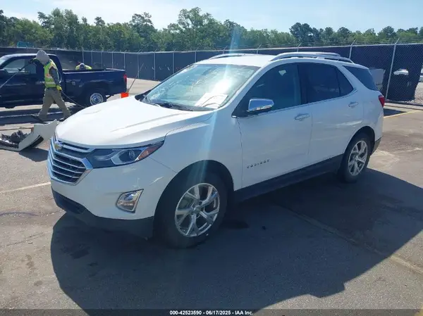 3GNAXXEV1LS635312 2020 CHEVROLET EQUINOX - Image 2