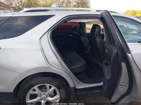 3GNAXXEV2KL221674 2019 CHEVROLET EQUINOX - Image 8