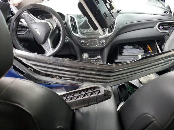 3GNAXXEV5KS562895 2019 CHEVROLET EQUINOX - Image 8