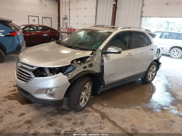 3GNAXXEV8MS109583 2021 CHEVROLET EQUINOX - Image 2