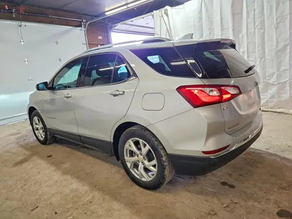 3GNAXXEV8MS147556 2021 CHEVROLET EQUINOX - Image 2