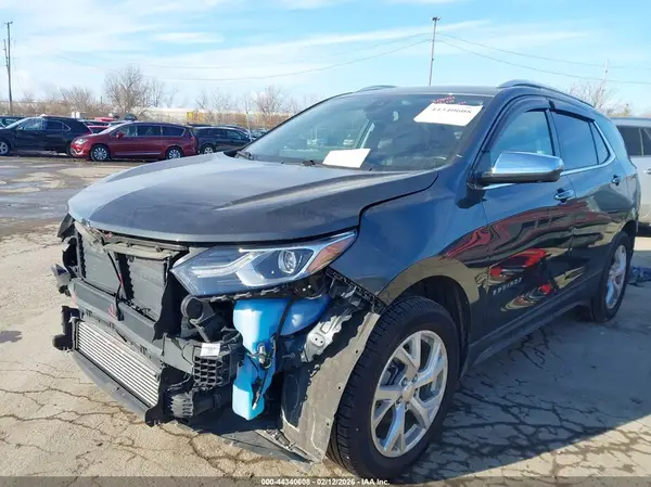 3GNAXXEV9LS661740 2020 CHEVROLET EQUINOX - Image 2