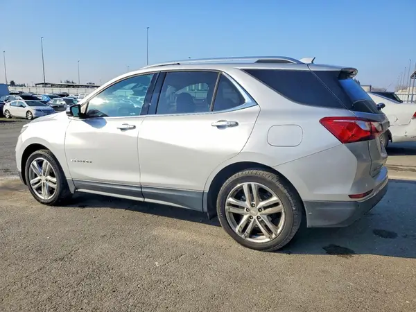 3GNAXYEX2KS550033 2019 CHEVROLET EQUINOX - Image 2