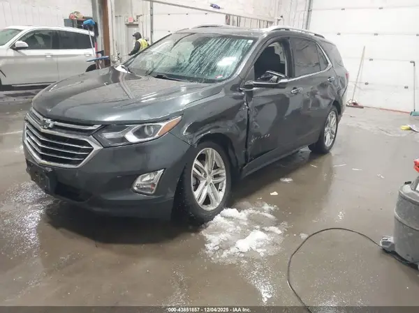 3GNAXYEX2LS638050 2020 CHEVROLET EQUINOX - Image 2