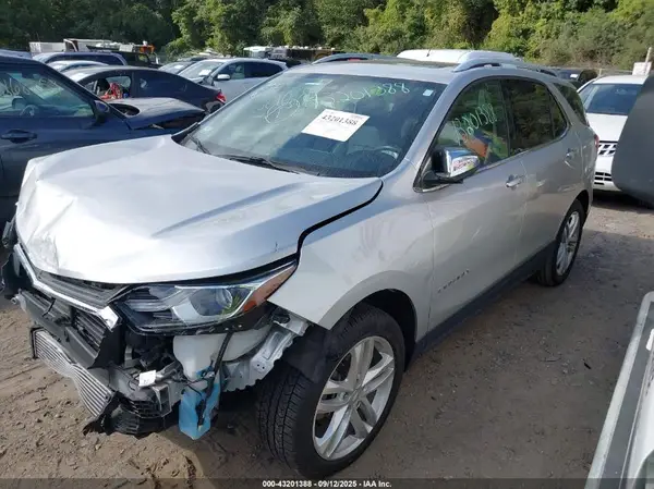 3GNAXYEX5KS633276 2019 CHEVROLET EQUINOX - Image 2