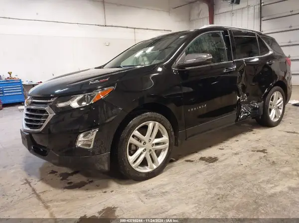 3GNAXYEX6KL122914 2019 CHEVROLET EQUINOX - Image 2