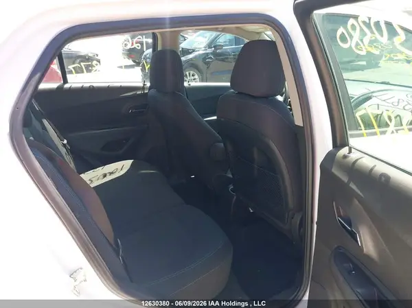 3GNCJKSB0GL132877 2016 CHEVROLET TRAX - Image 8