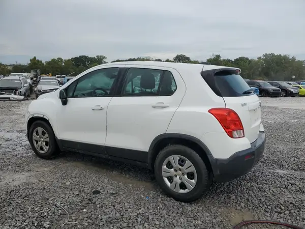 3GNCJKSB0GL184980 2016 CHEVROLET TRAX - Image 2