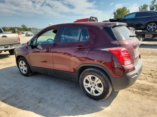 3GNCJKSB0GL214270 2016 CHEVROLET TRAX - Image 2