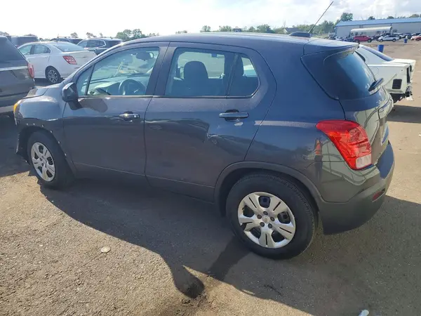 3GNCJKSB0GL216228 2016 CHEVROLET TRAX - Image 2
