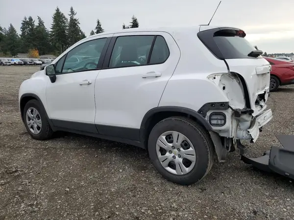 3GNCJKSB0GL240982 2016 CHEVROLET TRAX - Image 2