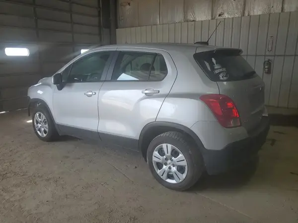 3GNCJKSB0GL244093 2016 CHEVROLET TRAX - Image 2